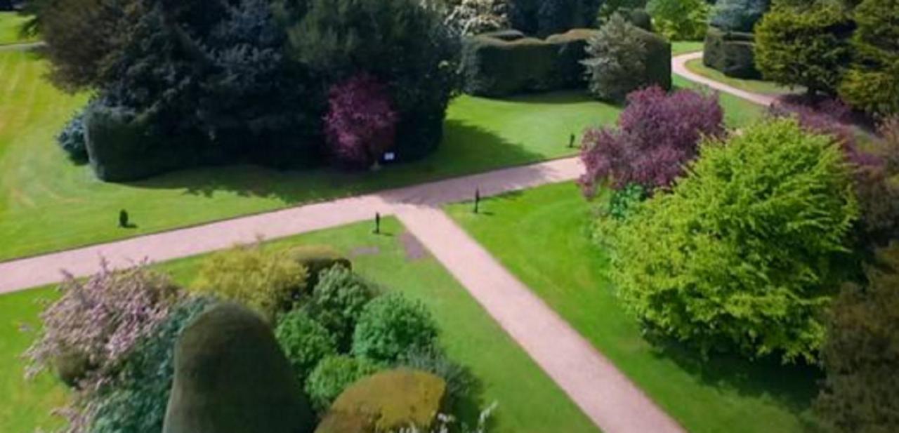 Stoke Rochford Hall 그랜덤 외부 사진