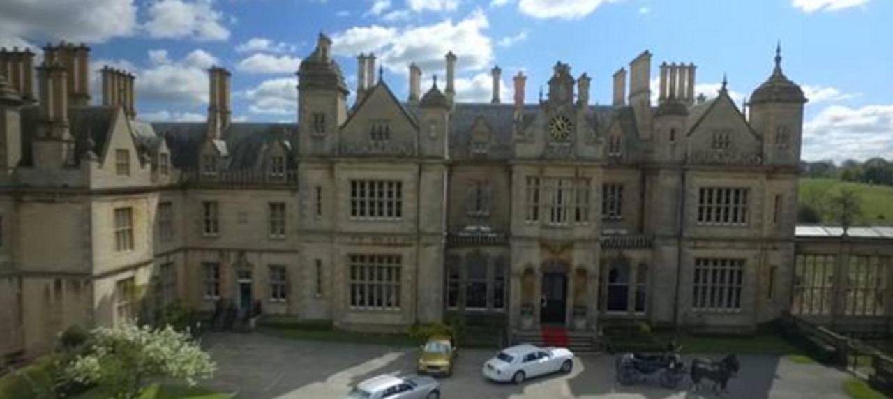 Stoke Rochford Hall 그랜덤 외부 사진